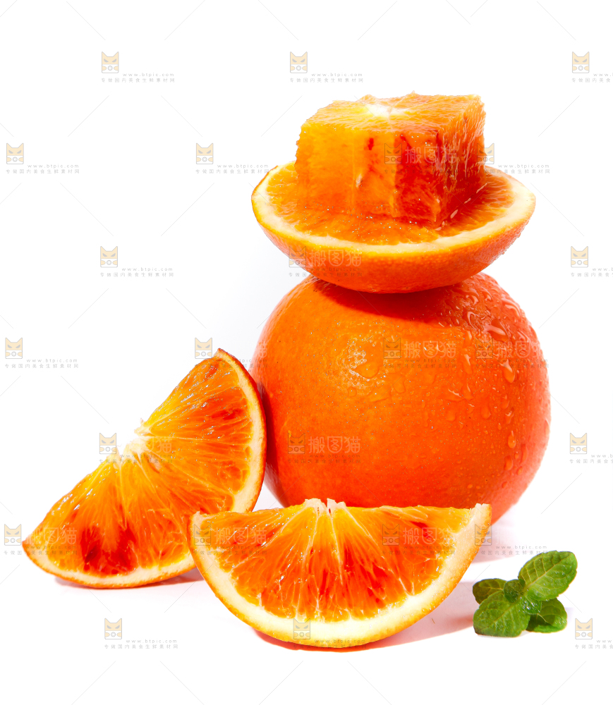 白底上摆放着塔罗科血橙