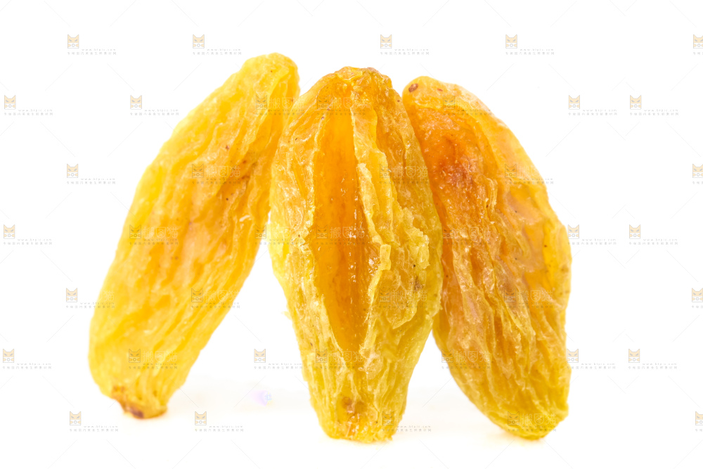 白底上摆放着绿葡萄干