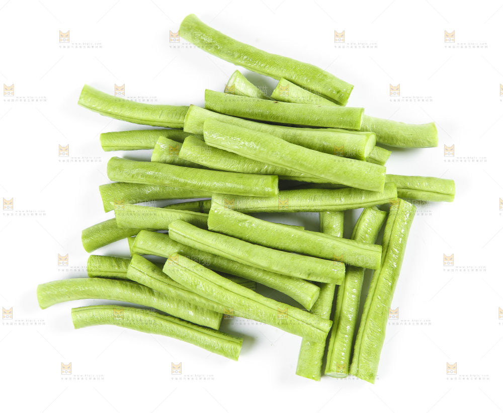 白底上放着豇豆角