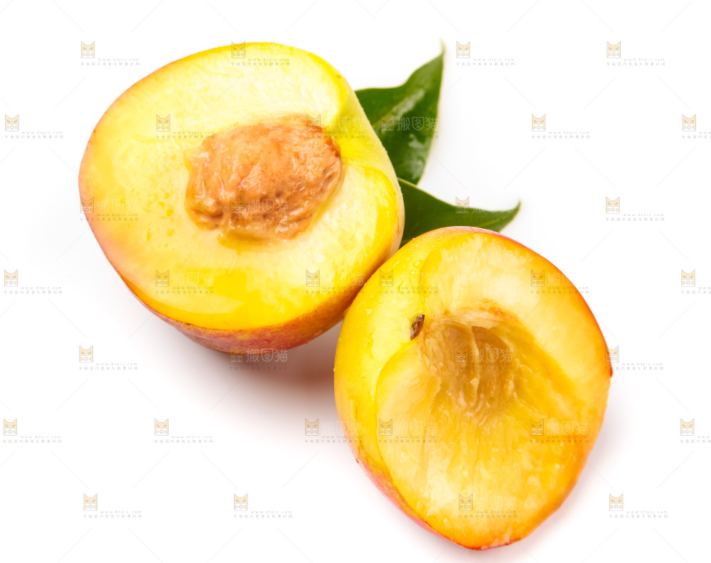 白底上放着山东黄肉油桃