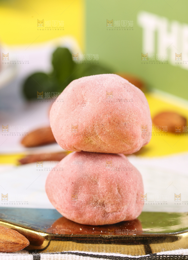 浅底上的草莓味奶枣