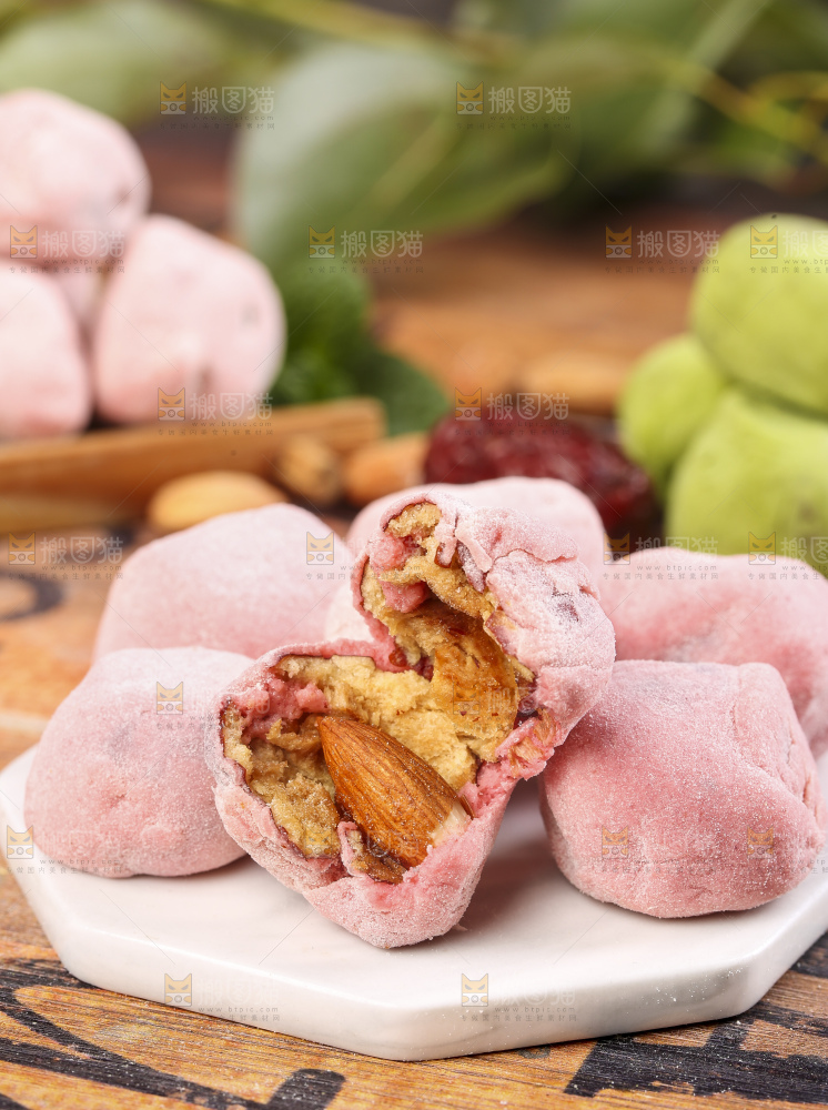石板上的草莓味奶枣