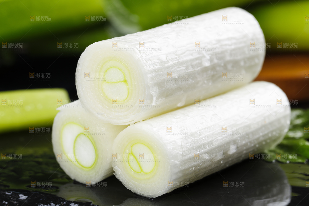 石板上的山东大葱