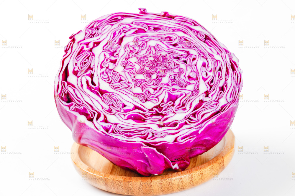 白底上放着甘蓝