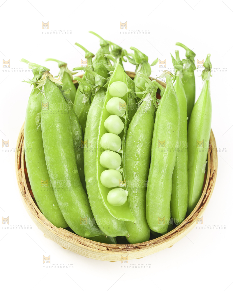 篮子里的新鲜豌豆荚