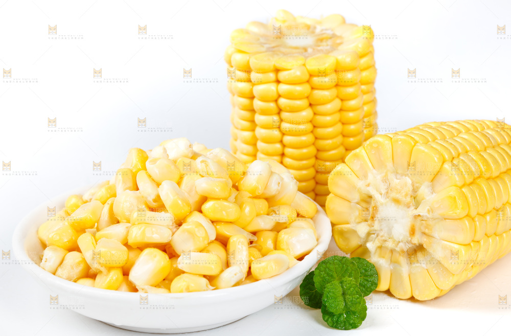 碟子里的玉米粒