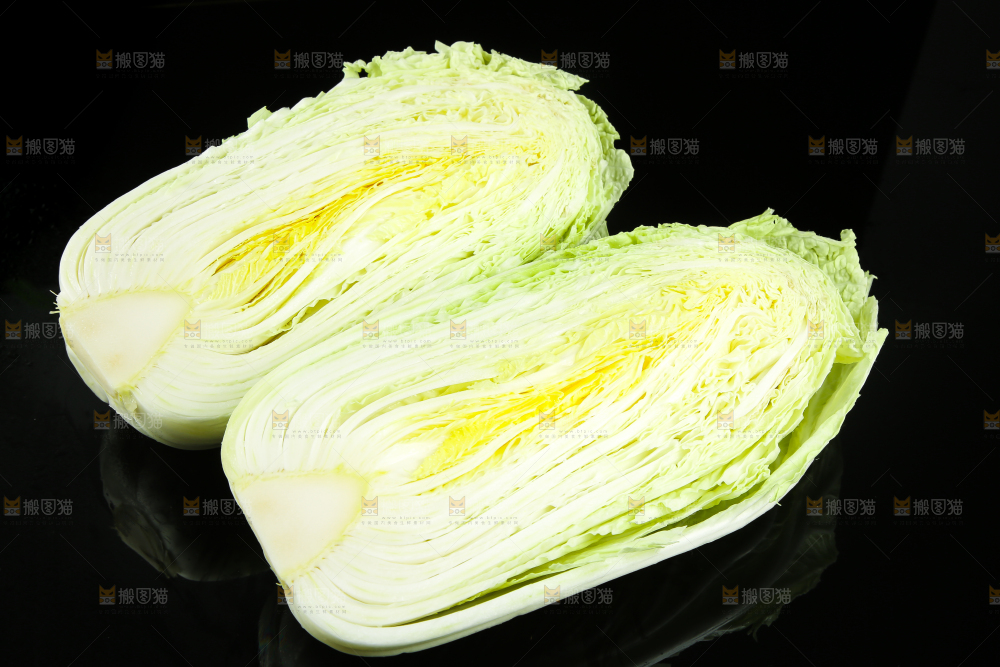 黑底上的黄心大白菜