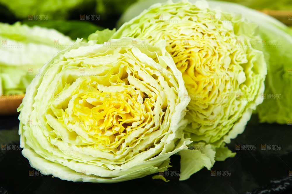 黑底上的有机大白菜