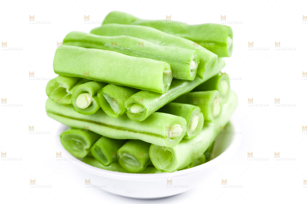 白底上放着一碗云南四季豆