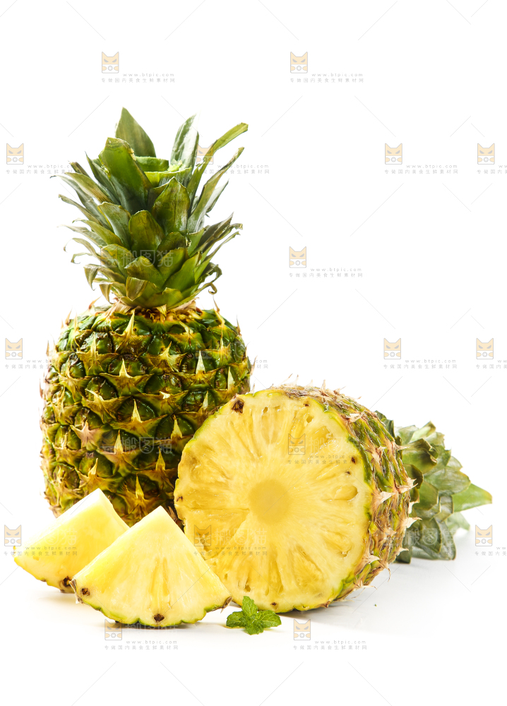 白底上的海南金钻凤梨