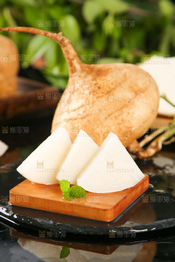 木垫上的白凉薯