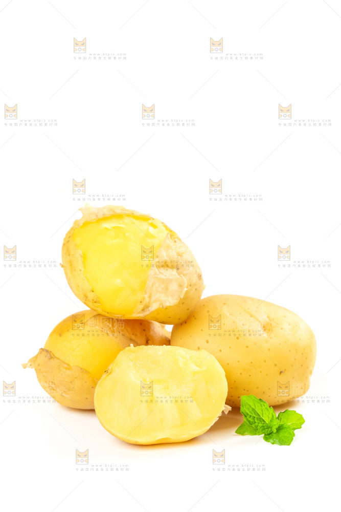 白底上的小土豆