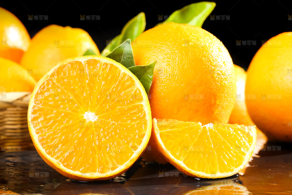 深底上放着高山甜橙