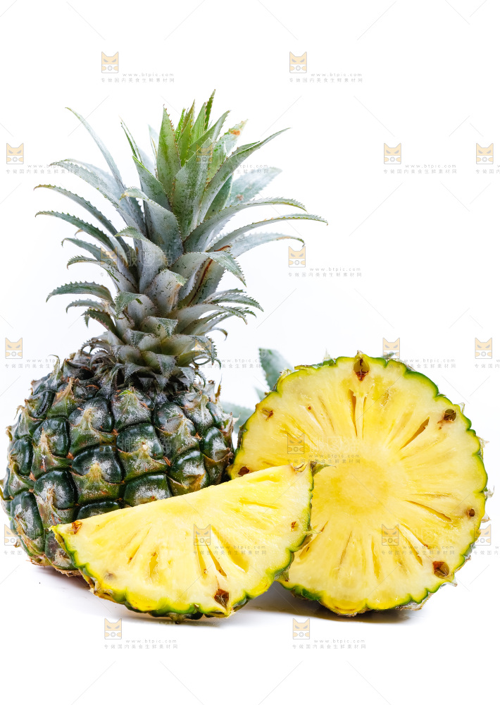 香水小菠萝放在白底上