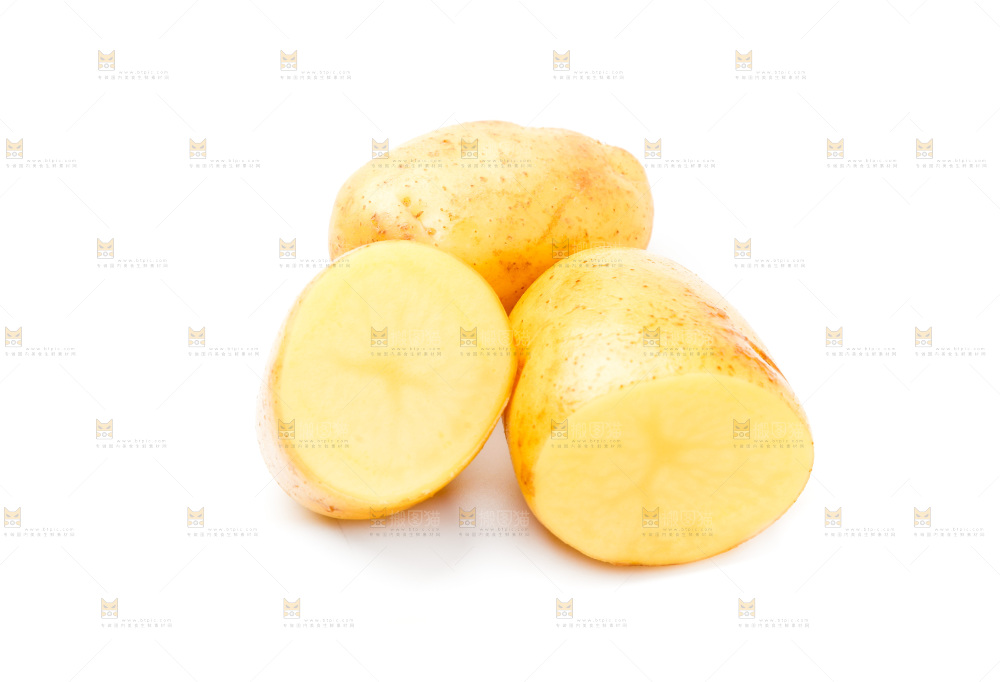 白底上放着云南黄心土豆