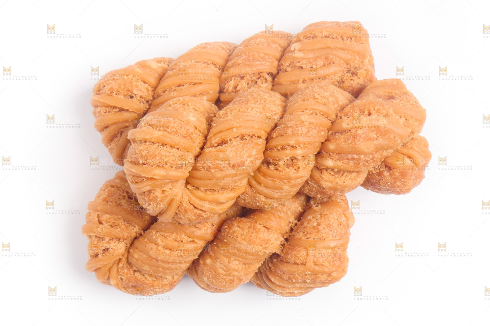 天津麻花放在白底上