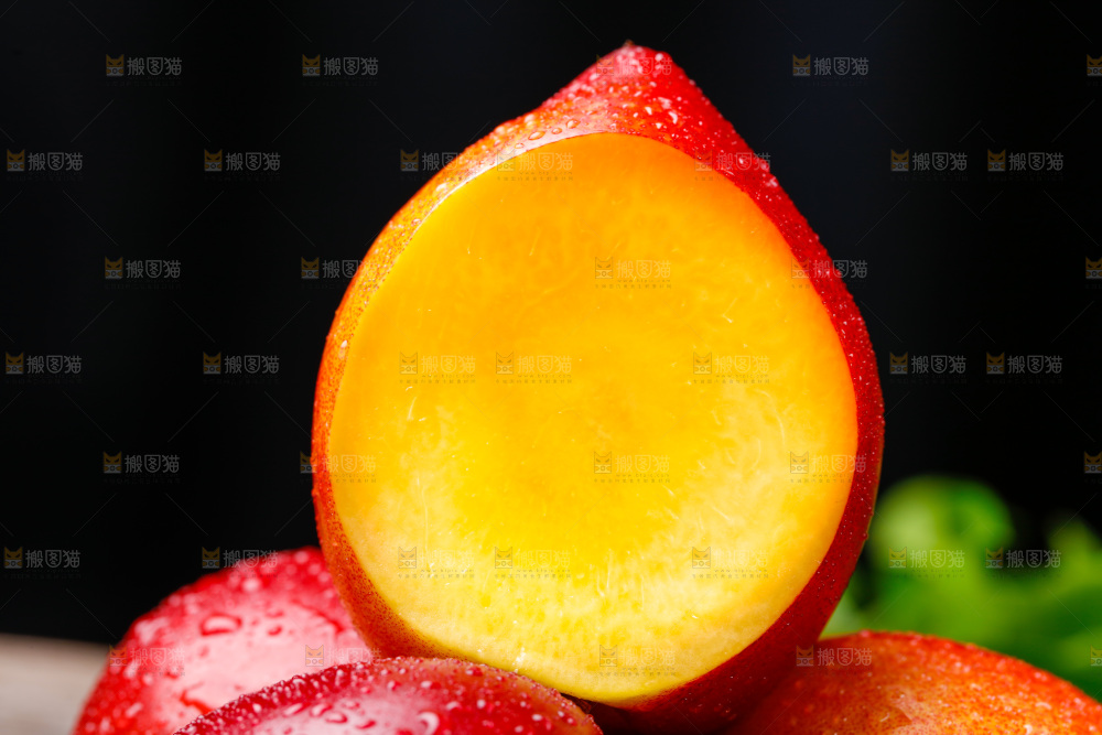 深底上的山西黄心油桃