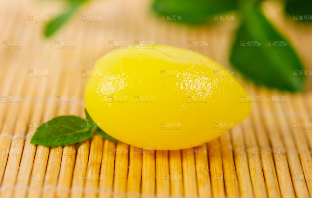 木底上的潮汕黄橄榄