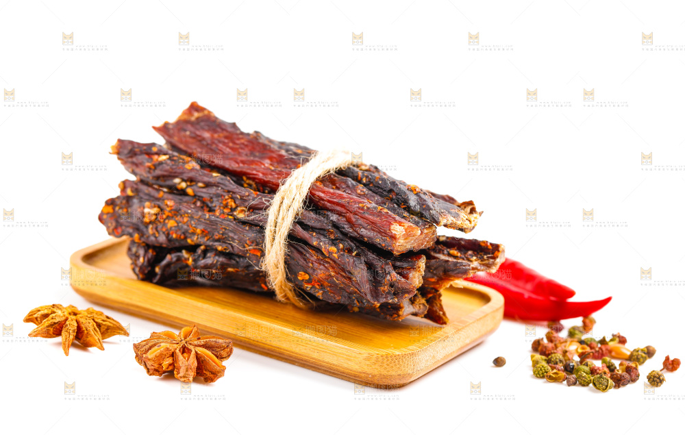 白底上的牛肉条