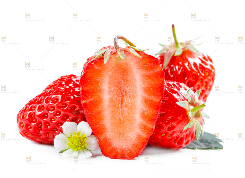 白底上的草莓