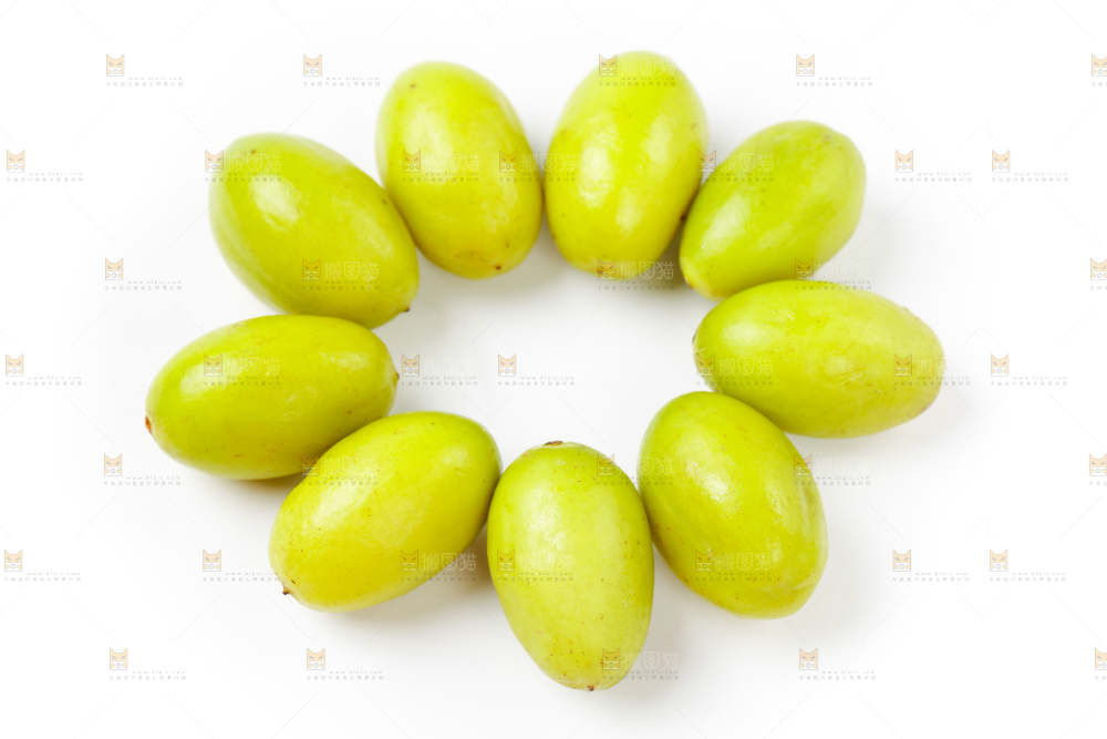 浅底上摆放着福建橄榄