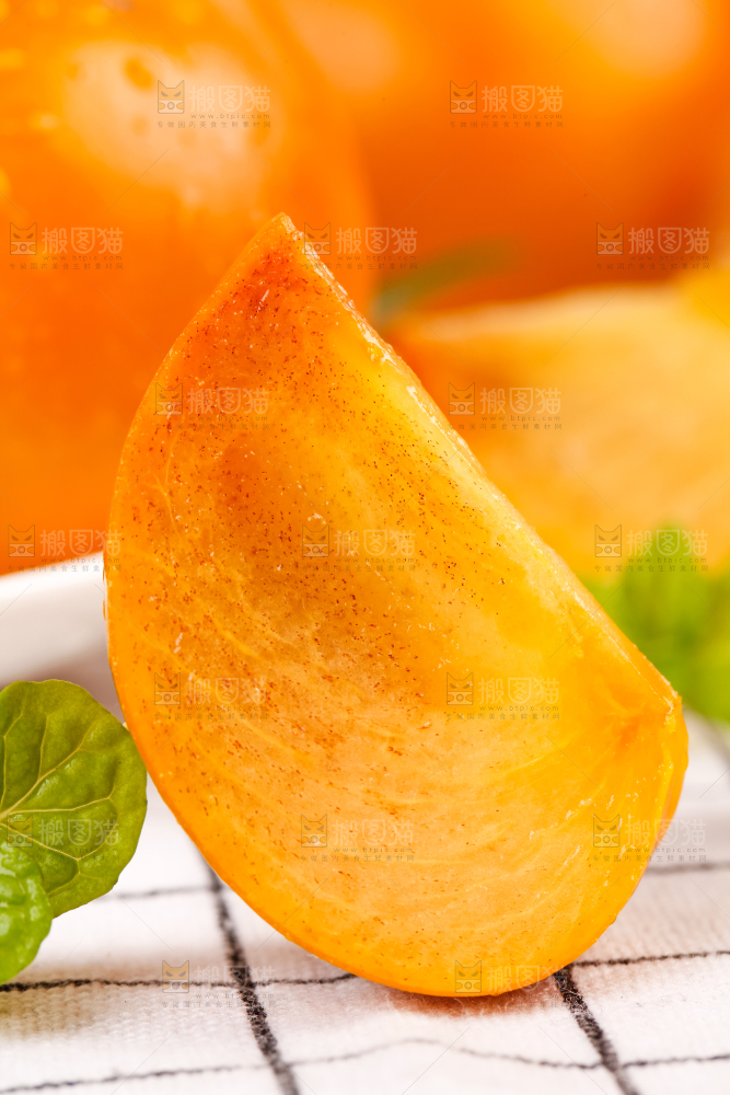格子底上的脆柿
