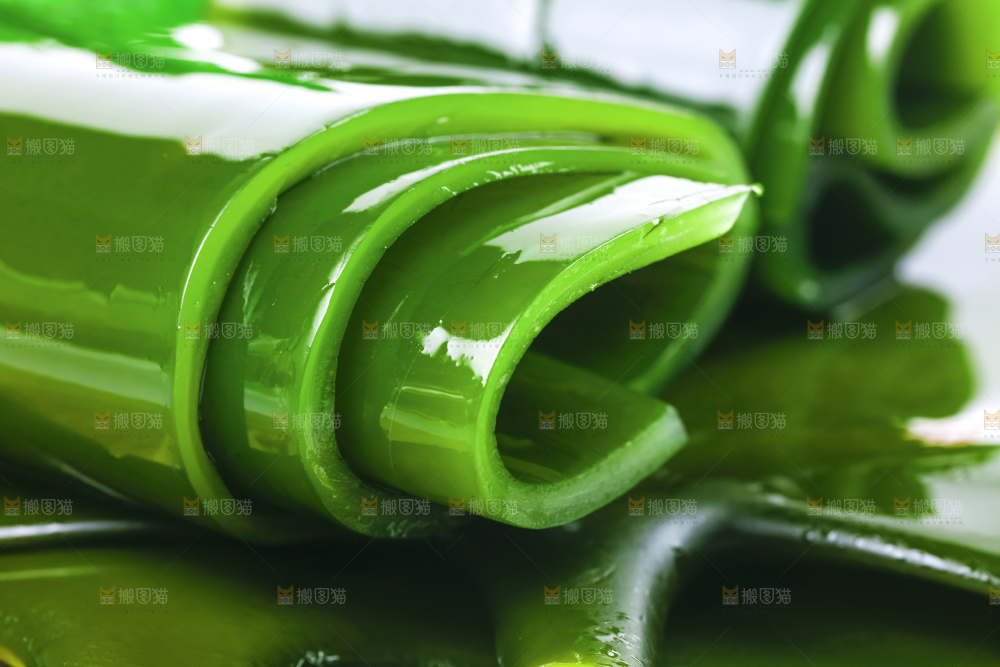 摆放着一堆的海带