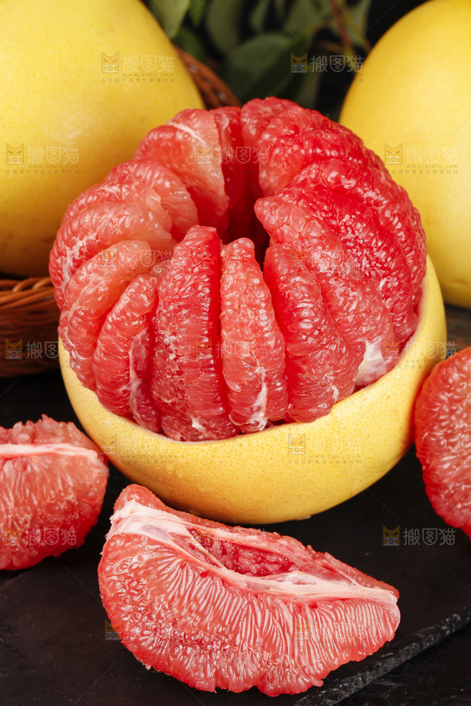 深底上的福建红心蜜柚