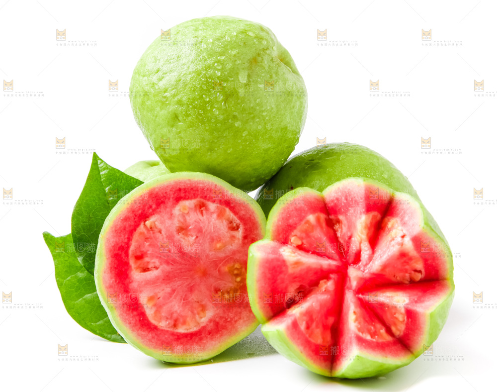 浅底上摆放着红芭乐