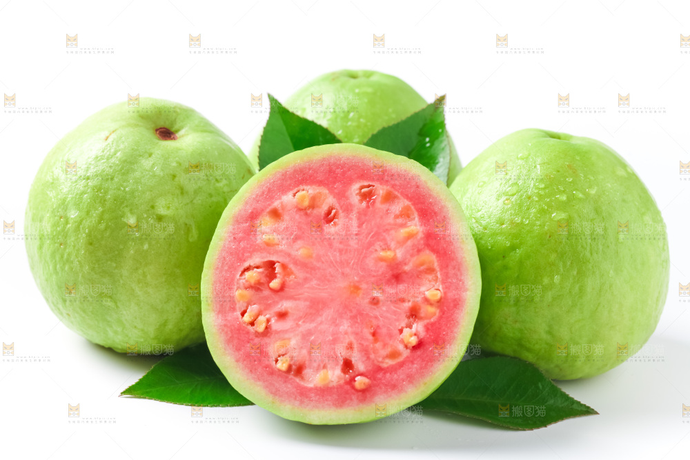 浅底上放着广西红心芭乐