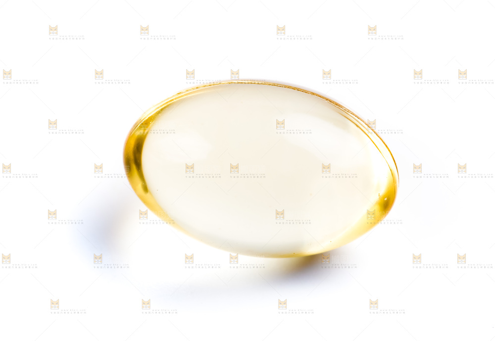 白底上的鱼肝油