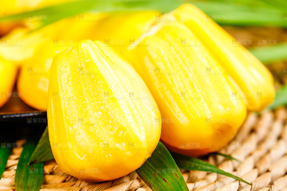 深底上的黄肉菠萝蜜