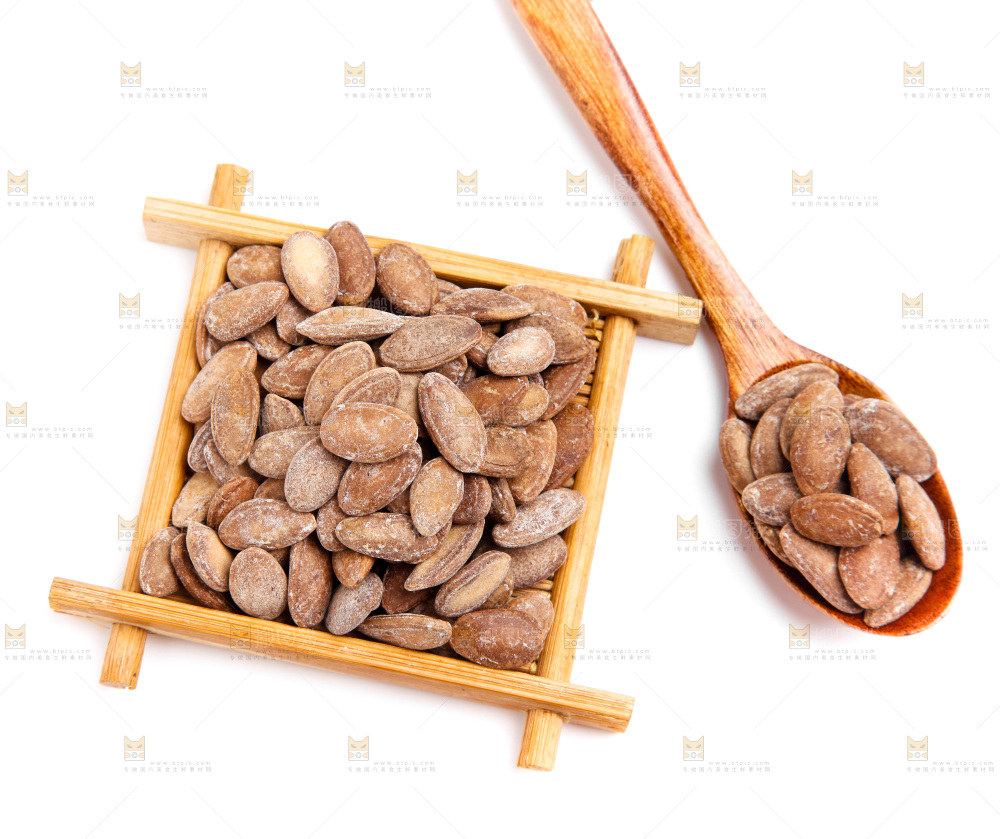 白底上放着吊瓜子