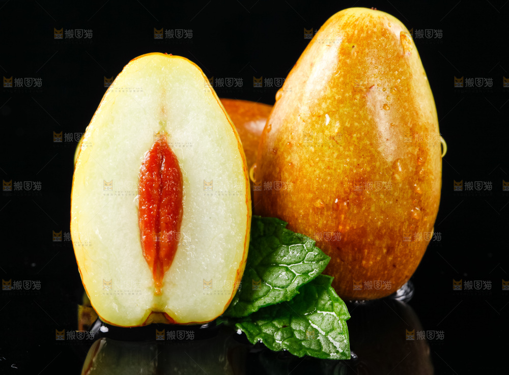 深底上摆放着大枣