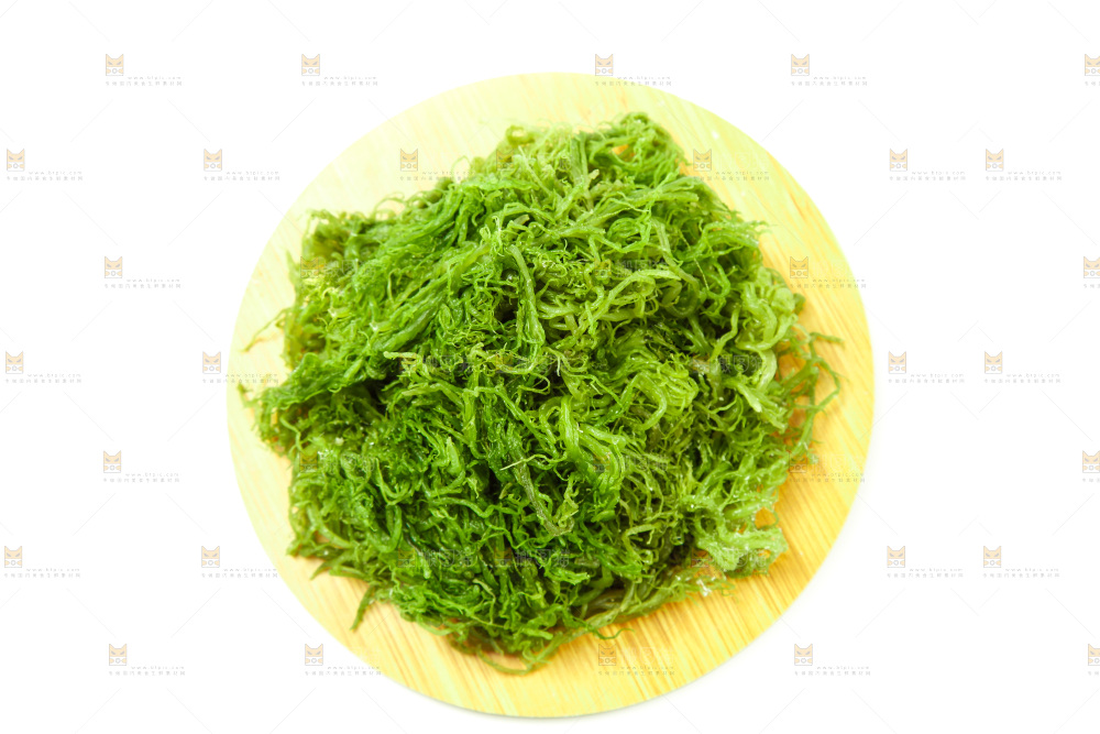 白底上的龙须菜