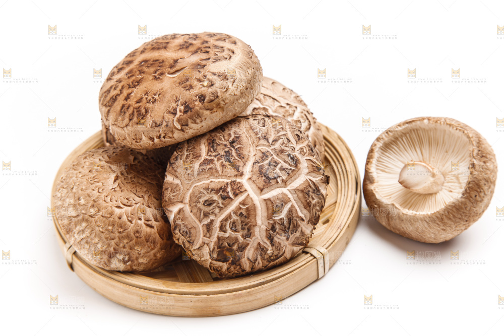 篮子里的冬菇