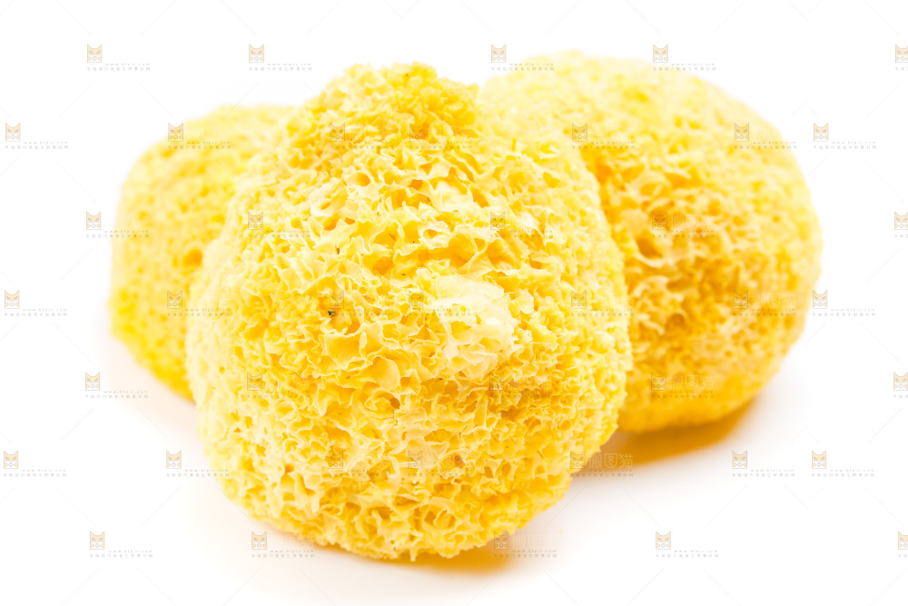 白底上放着古田银耳