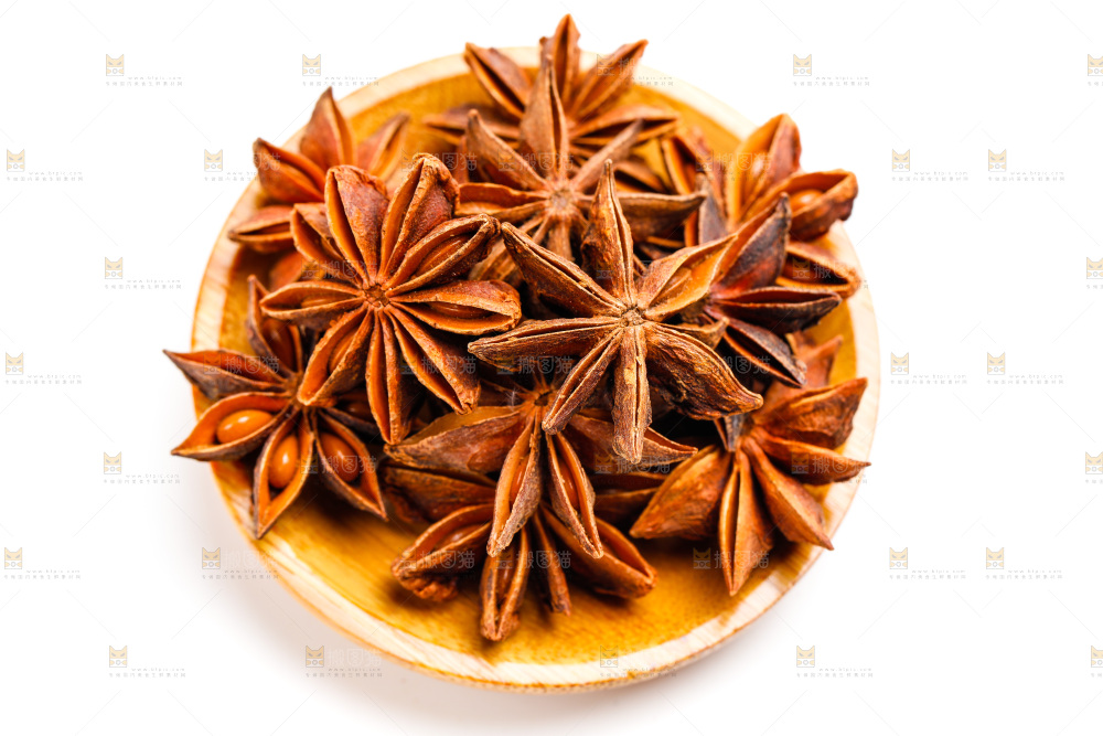 白底上的大茴香