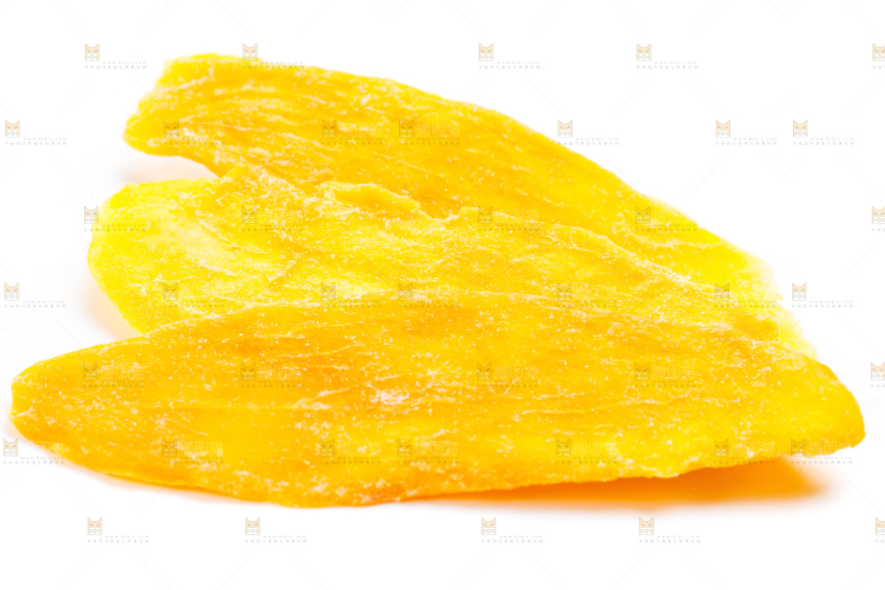 白底上摆放着芒果干