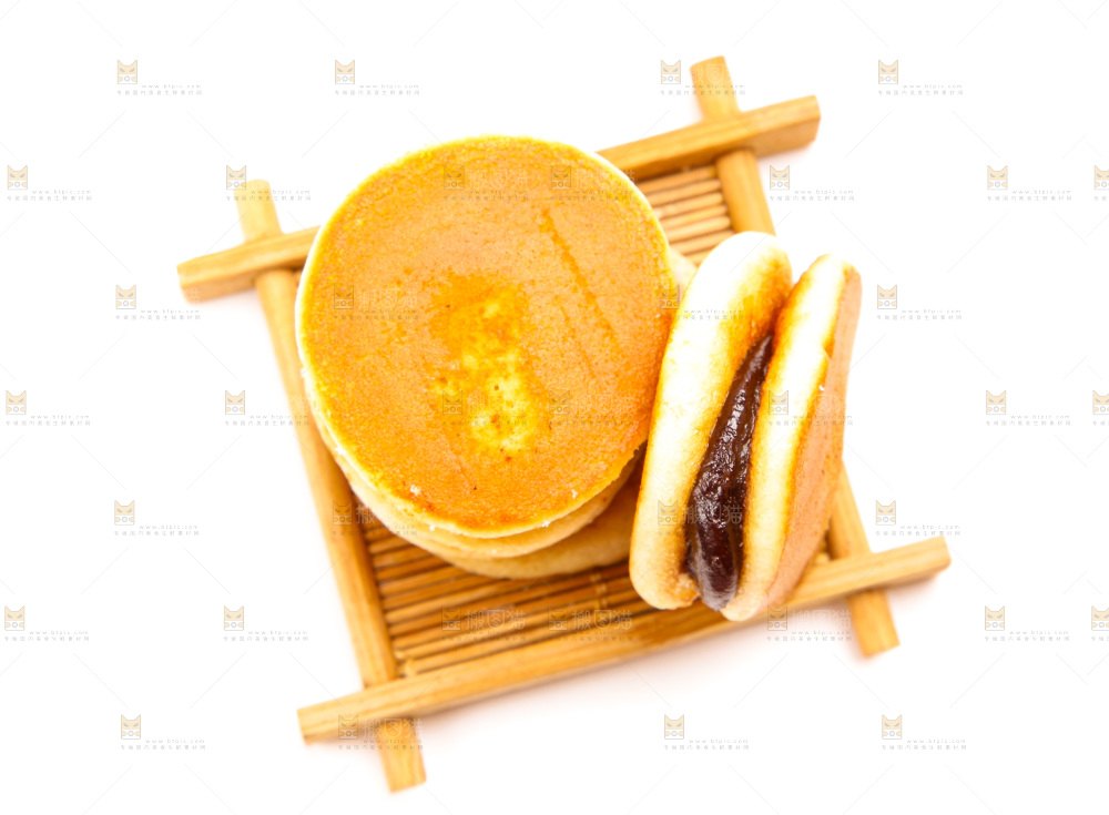 白底上的铜锣烧