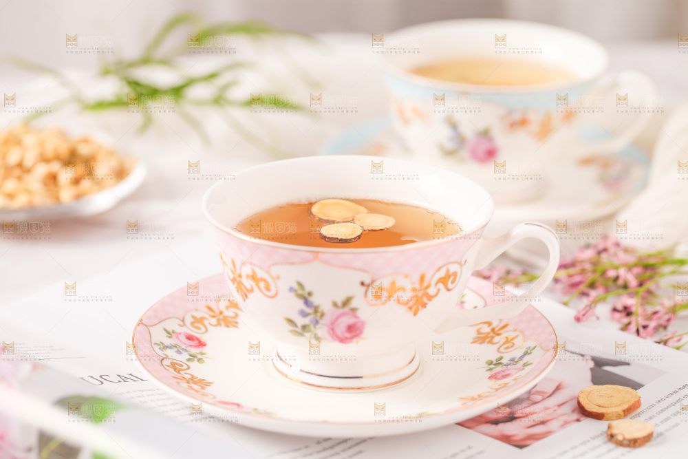 一杯甘草片泡茶