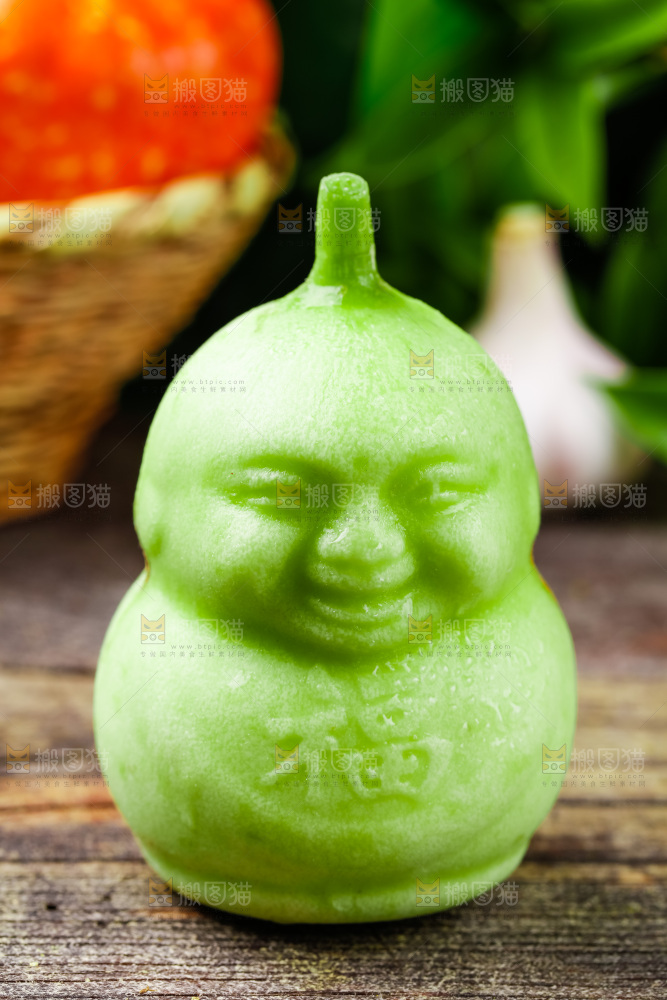 木底上的福娃人参果