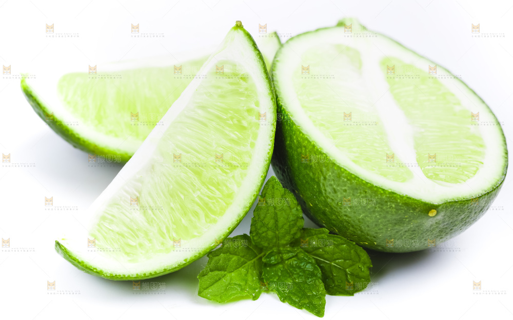 白底上放着香水柠檬