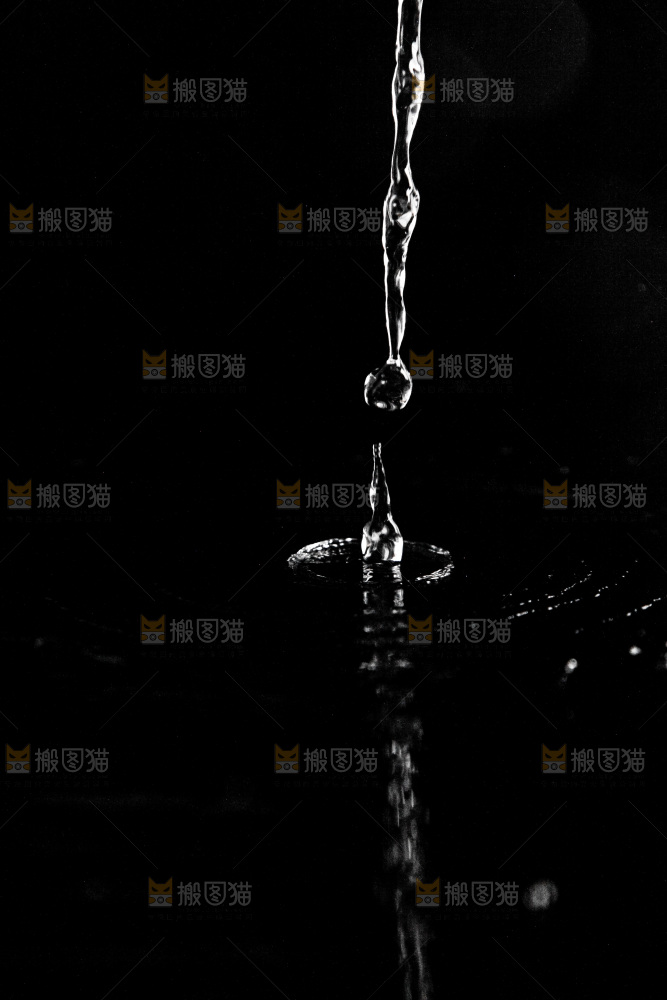 黑底上的水波纹