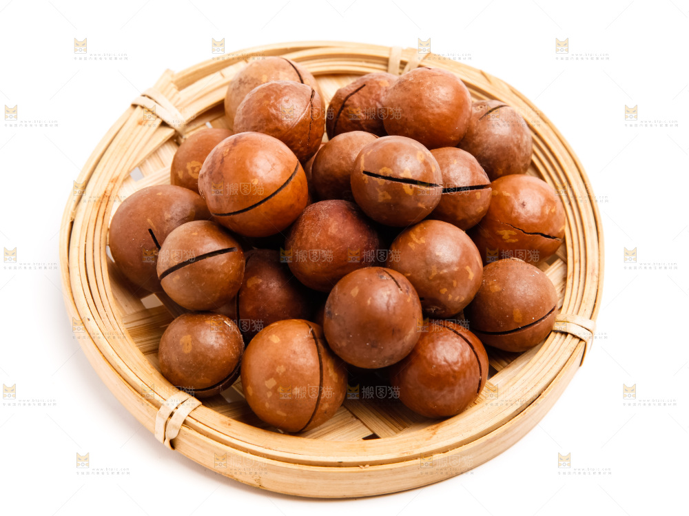 白底上的夏威夷果
