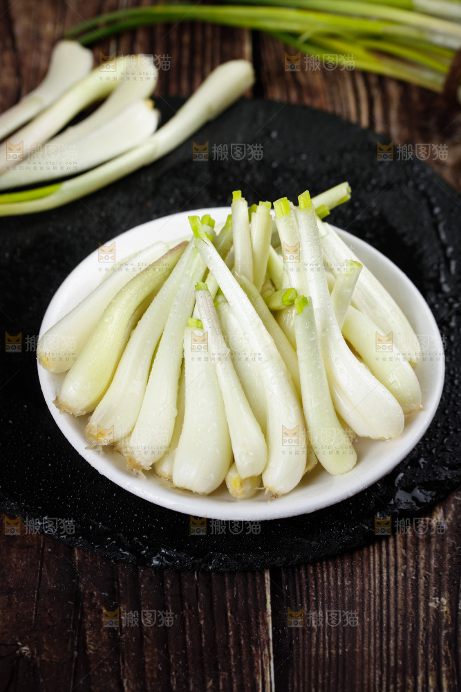 一盘无叶藠头