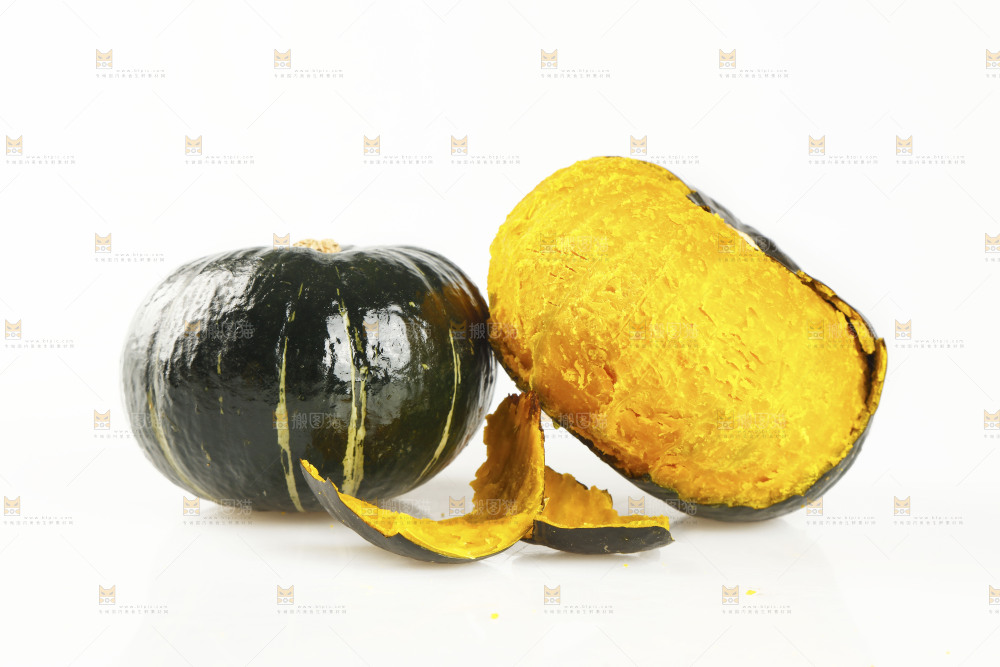 白底上的贝贝小南瓜