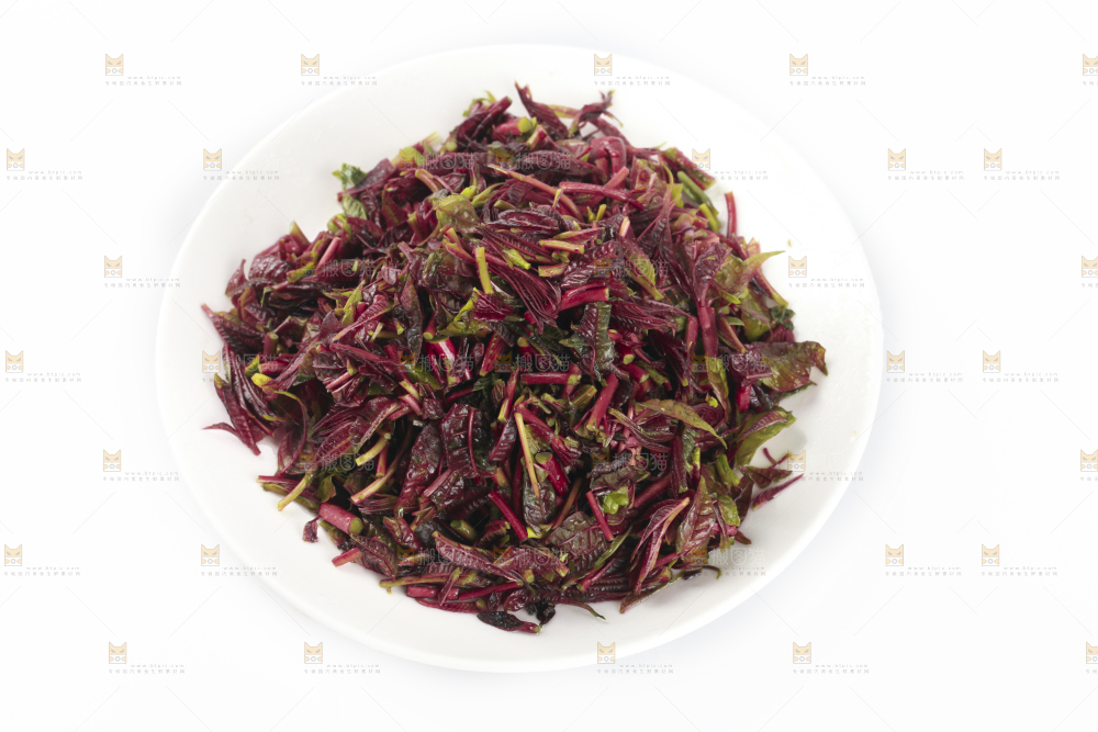 一盘红油香椿