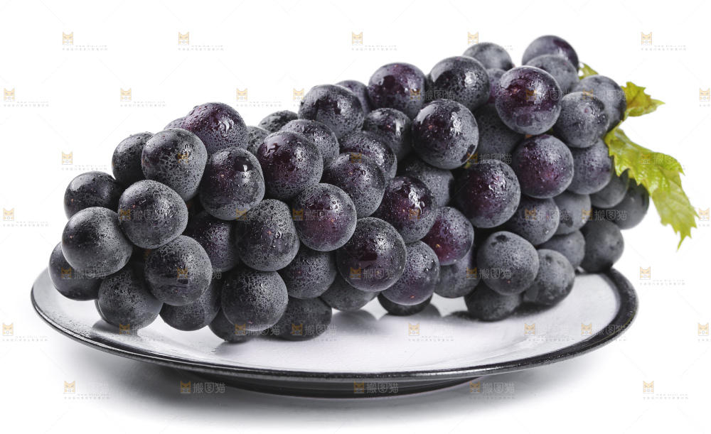 盘子里装着夏黑