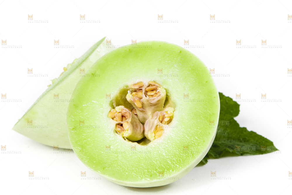 白底上摆放着玉菇蜜瓜